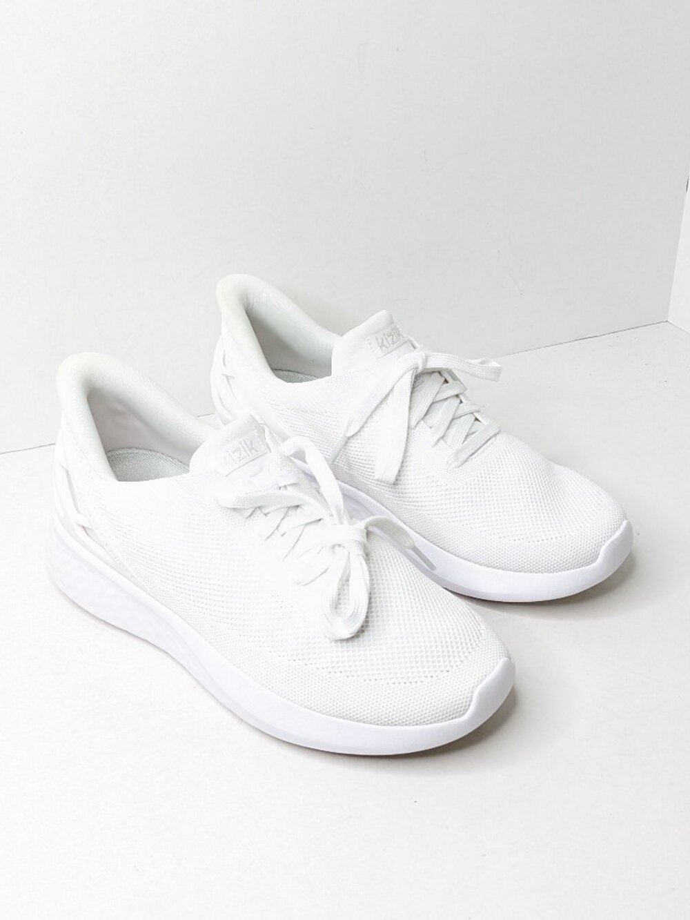 Kizik Athens Hands Free Athletic Sneakers White Womens 9